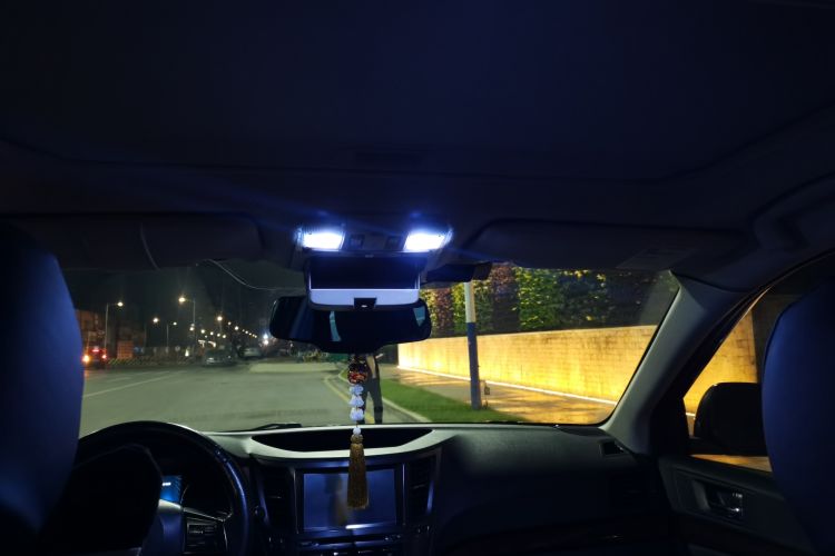 Used Subaru Outback 2013 2.5i Luxury Edition Headliner