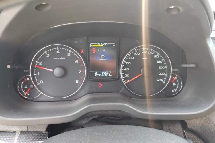 Used Subaru Outback 2013 2.5i Sport Edition Instrument Cluster