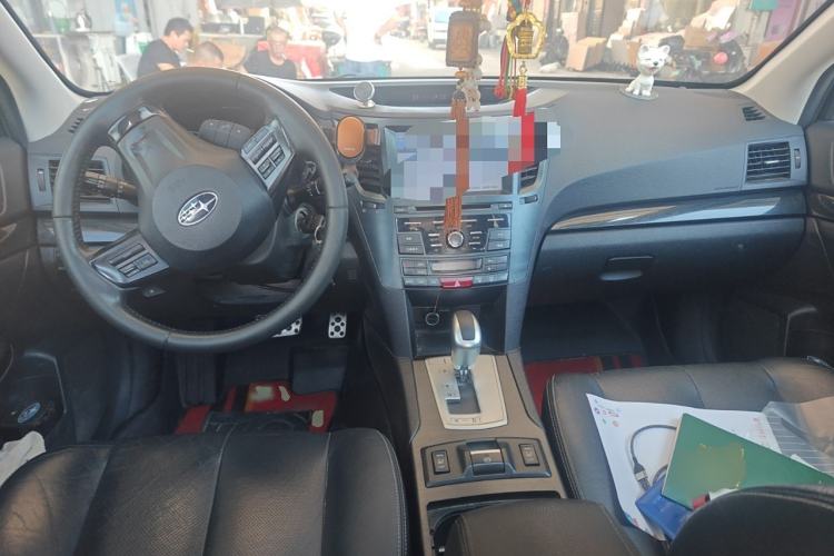 Used Subaru Outback 2013 2.5i Luxury Edition Interior 2
