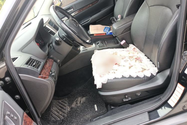 Used Subaru Outback 2013 2.5i Luxury Edition Left Front Seat