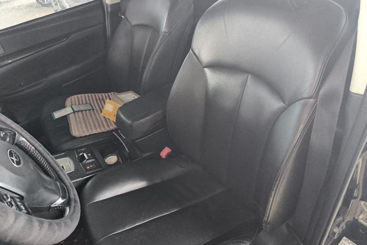 Used Subaru Outback 2013 2.5i Sport Edition Left Front Seat