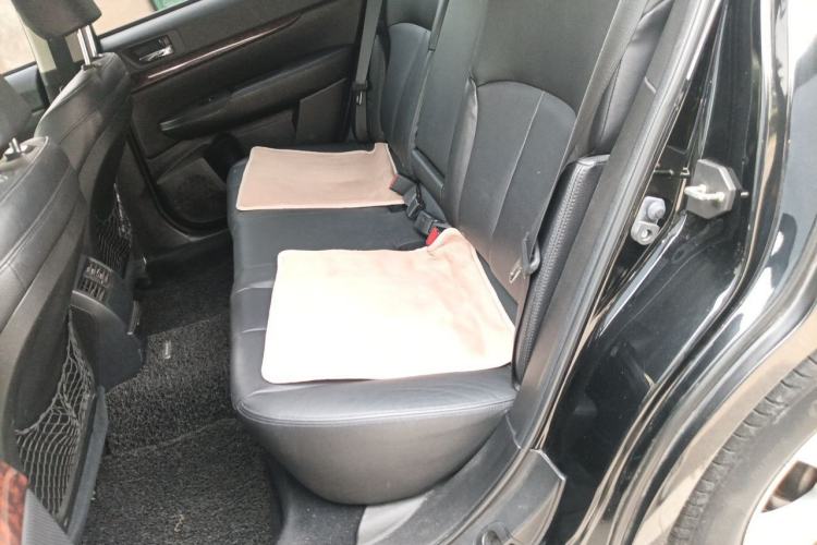 Used Subaru Outback 2013 2.5i Luxury Edition Left Rear Seat