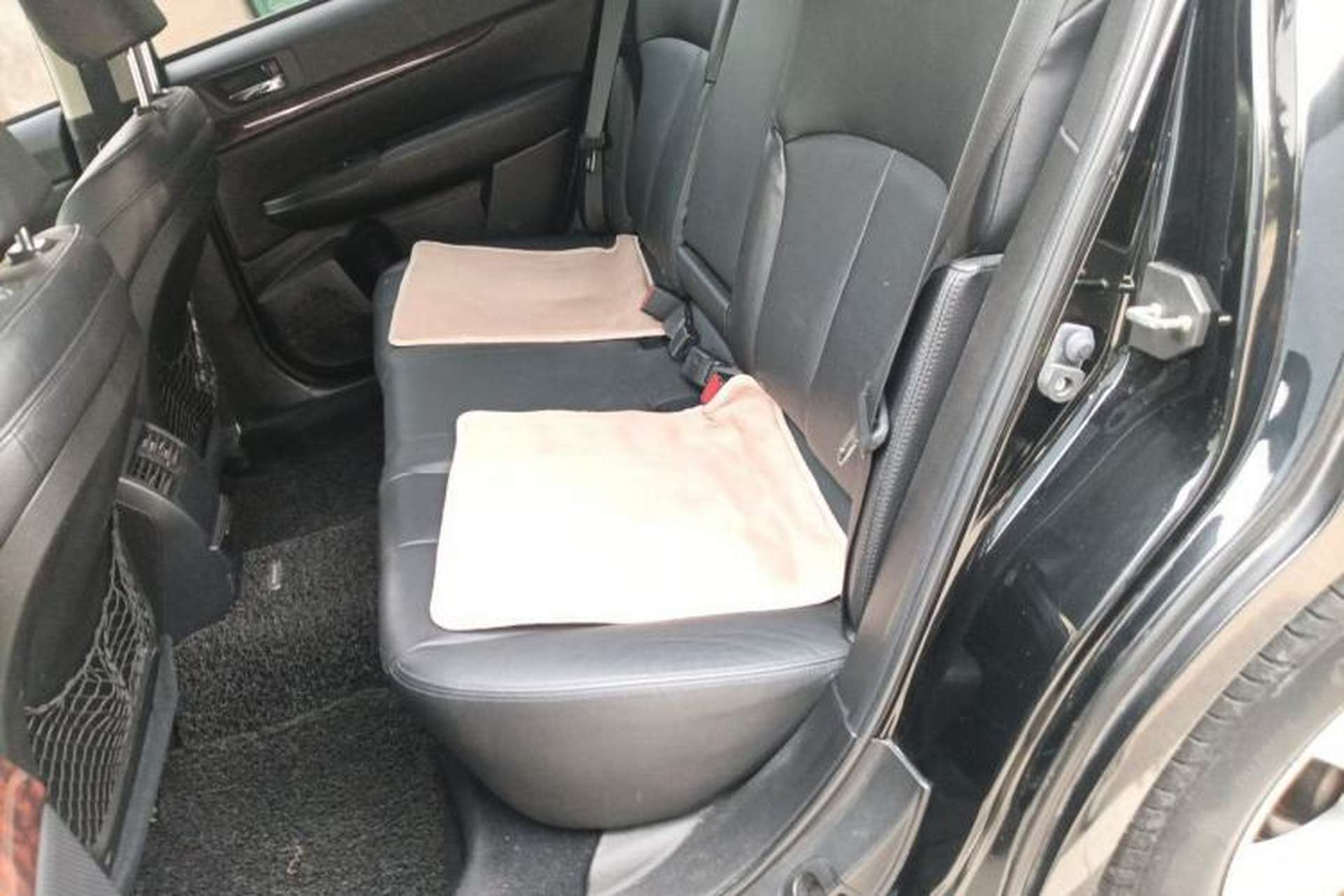 Used Subaru Outback 2013 2.5i Luxury Edition Left Rear Seat
