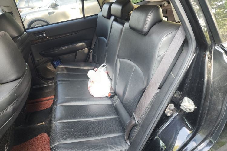 Used Subaru Outback 2013 2.5i Luxury Edition Left Rear Seat