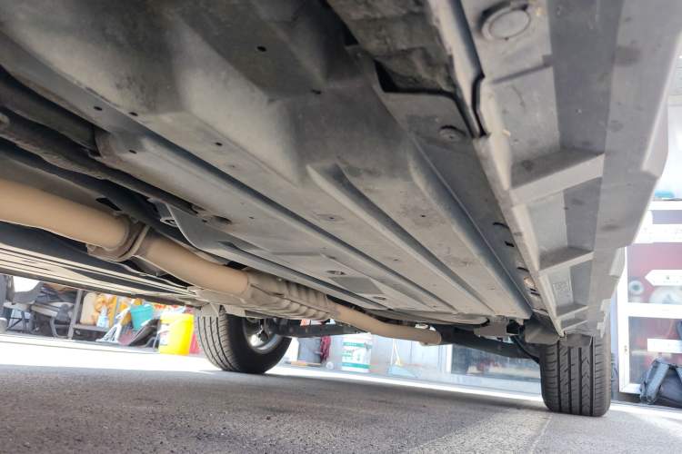 Used Subaru Outback 2013 2.5i Luxury Edition Left Side Sill