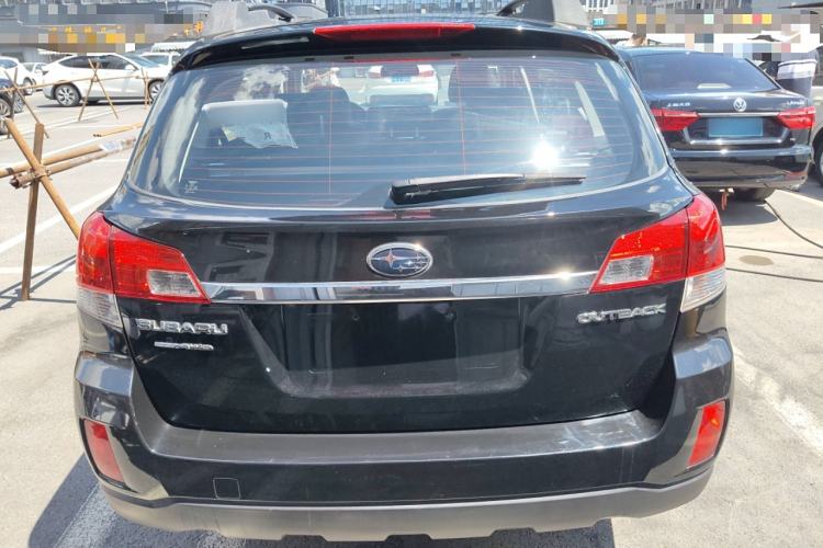 Used Subaru Outback 2013 2.5i Luxury Edition Rear