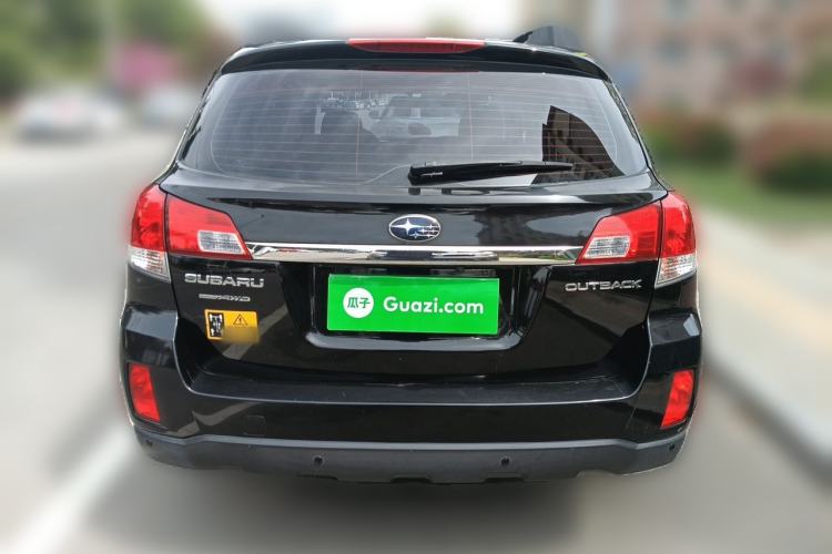 Used Subaru Outback 2013 2.5i Luxury Edition Rear