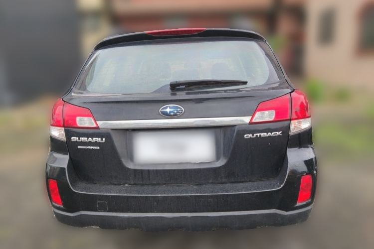 Used Subaru Outback 2013 2.5i Luxury Edition Rear