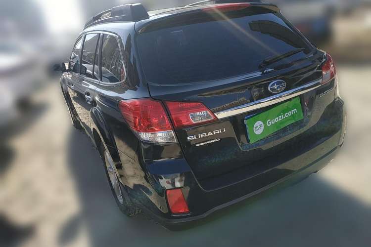 Used Subaru Outback 2013 2.5i Luxury Edition Rear Left 45 Deg