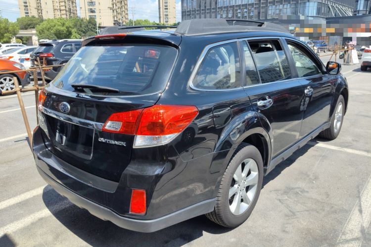 Used Subaru Outback 2013 2.5i Luxury Edition Rear Right 45 Deg