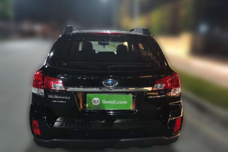 Used Subaru Outback 2013 2.5i Luxury Edition Rear