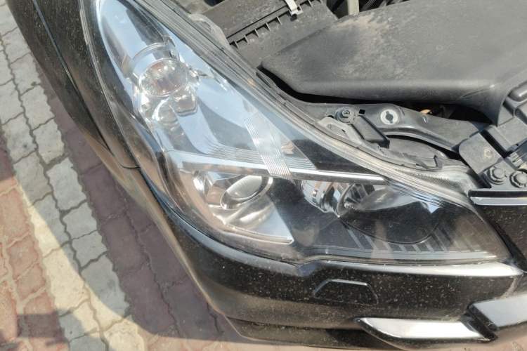 Used Subaru Outback 2013 2.5i Sport Edition Right Front Headlight