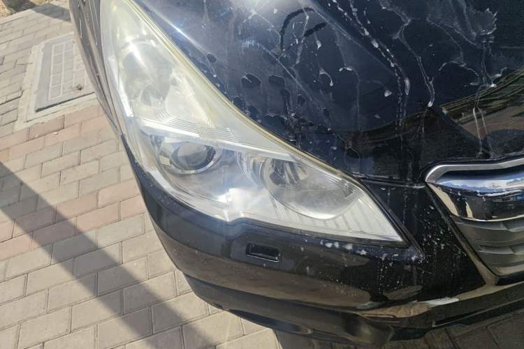 Used Subaru Outback 2013 2.5i Luxury Edition Right Front Headlight