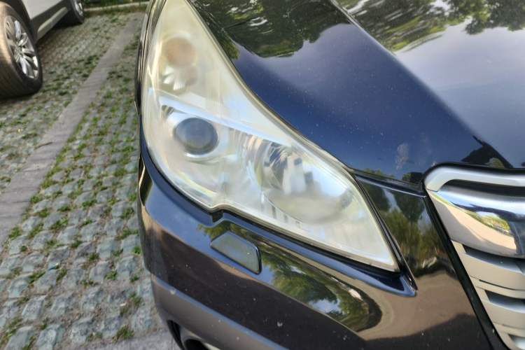 Used Subaru Outback 2013 2.5i Luxury Edition Right Front Headlight