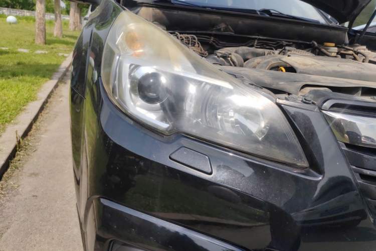 Used Subaru Outback 2013 2.5i Sport Edition Right Front Headlight