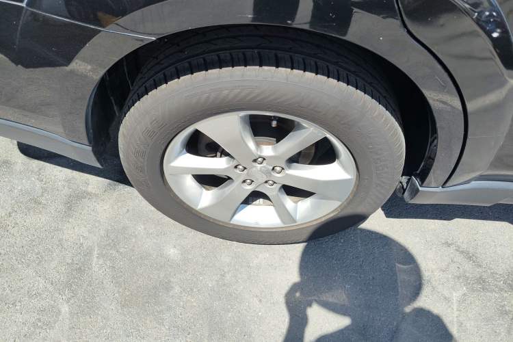 Used Subaru Outback 2013 2.5i Luxury Edition Right Rear Wheel Hub