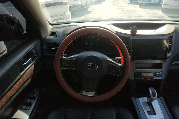 Used Subaru Outback 2013 2.5i Luxury Edition Steering Wheel