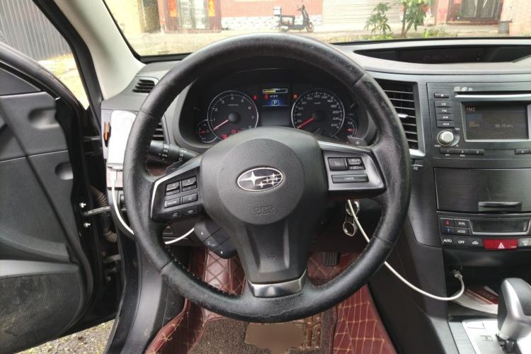 Used Subaru Outback 2013 2.5i Luxury Edition Steering Wheel