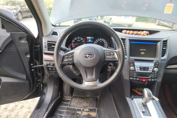 Used Subaru Outback 2013 2.5i Luxury Edition Steering Wheel