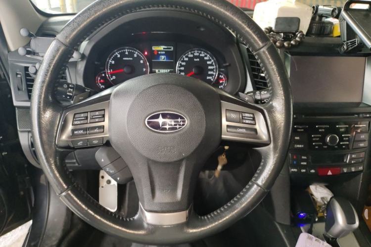 Used Subaru Outback 2013 2.5i Luxury Edition Steering Wheel