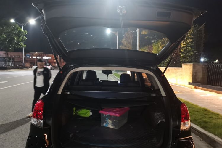 Used Subaru Outback 2013 2.5i Luxury Edition Trunk