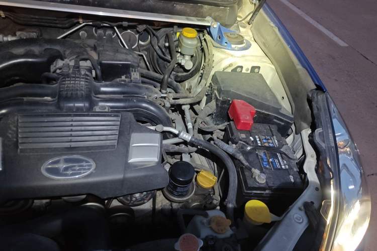 Used Subaru Outback 2013 2.5i Sport Edition Engine Bay Left