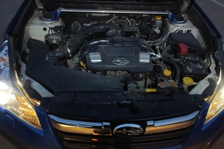 Used Subaru Outback 2013 2.5i Sport Edition Engine Bay