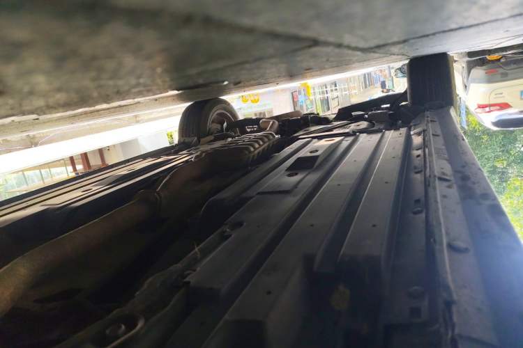 Used Subaru Outback 2013 2.5i Sport Navigation Edition Chassis Front Right