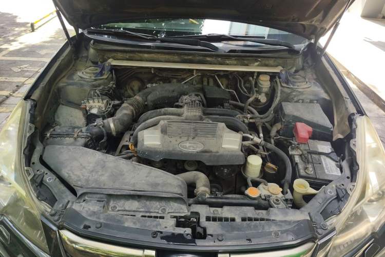 Used Subaru Outback 2013 2.5i Sport Navigation Edition Engine Bay
