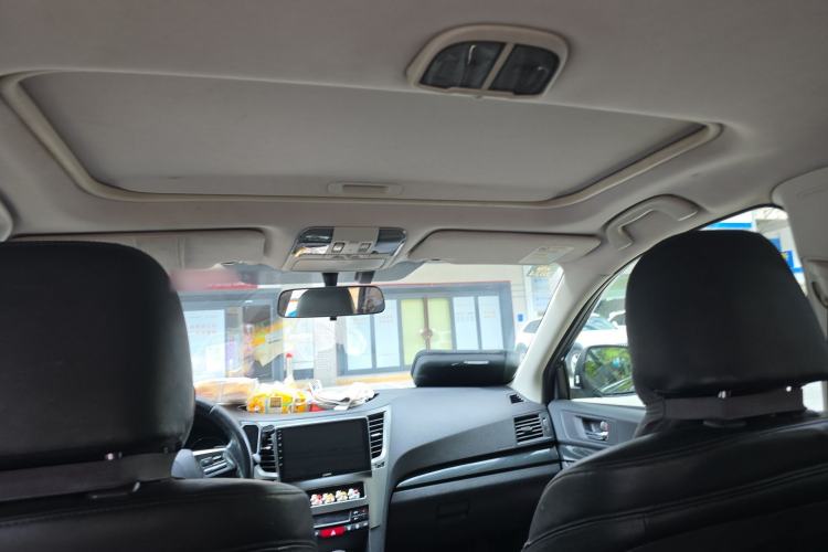 Used Subaru Outback 2013 2.5i Sport Navigation Edition Headliner