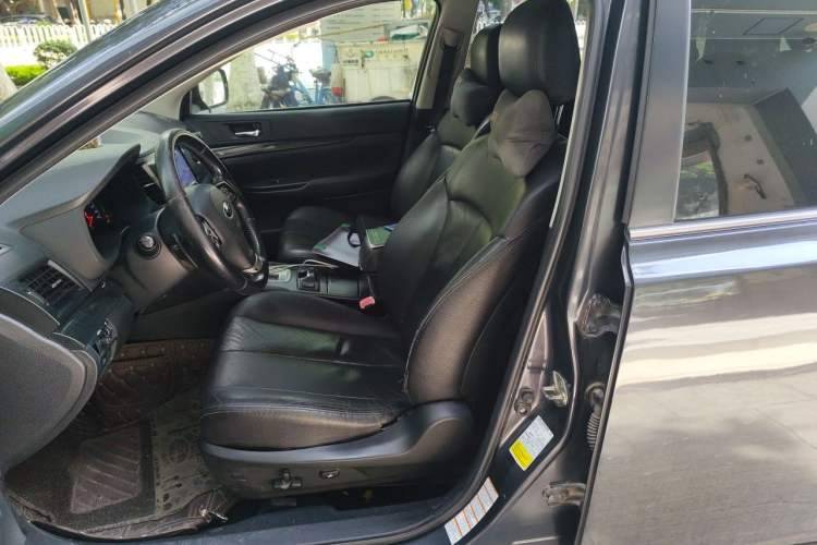 Used Subaru Outback 2013 2.5i Sport Navigation Edition Left Front Seat