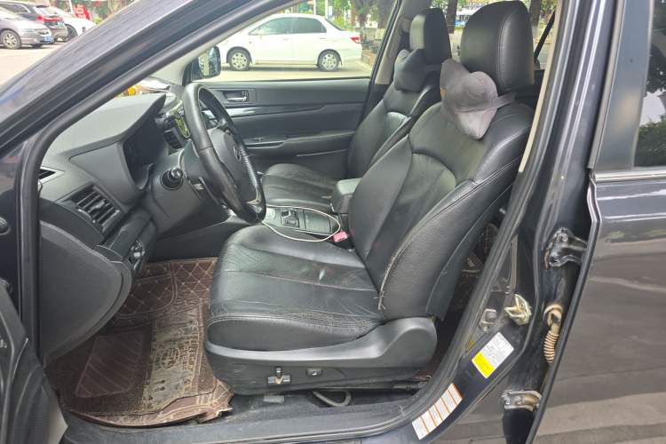 Used Subaru Outback 2013 2.5i Sport Navigation Edition Left Front Seat