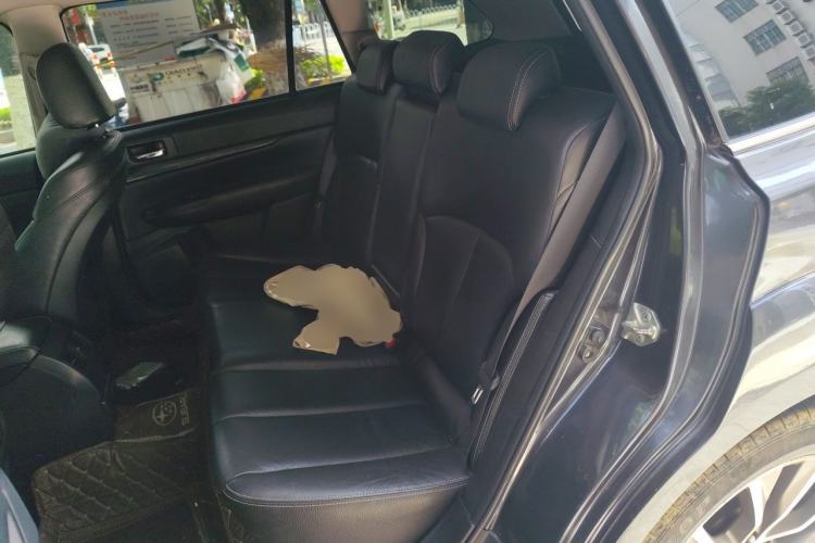 Used Subaru Outback 2013 2.5i Sport Navigation Edition Left Rear Seat