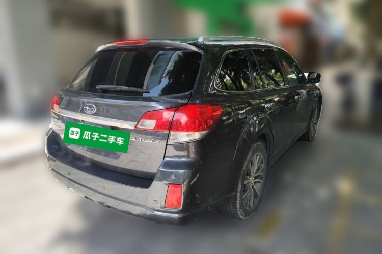 Used Subaru Outback 2013 2.5i Sport Navigation Edition Rear Right 45 Deg