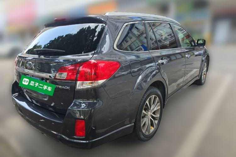 Used Subaru Outback 2013 2.5i Sport Navigation Edition Rear Right 45 Deg