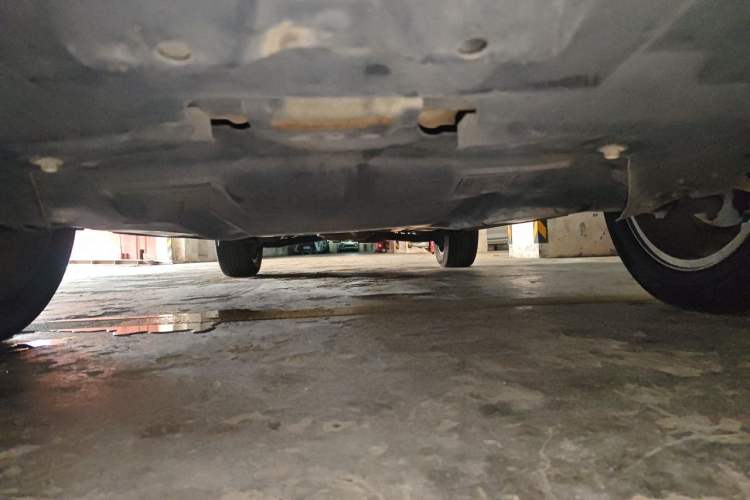 Used Subaru Outback 2013 2.5i Sport Edition Chassis Front