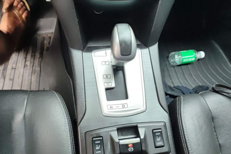 Used Subaru Outback 2013 2.5i Sport Edition Gear Lever