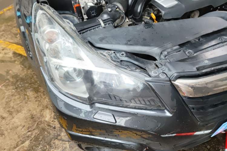 Used Subaru Outback 2013 2.5i Sport Edition Right Front Headlight