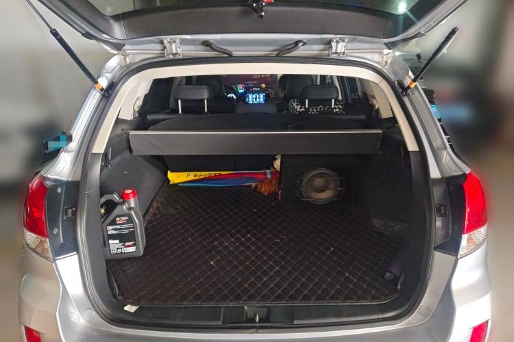 Used Subaru Outback 2013 2.5i Sport Edition Trunk