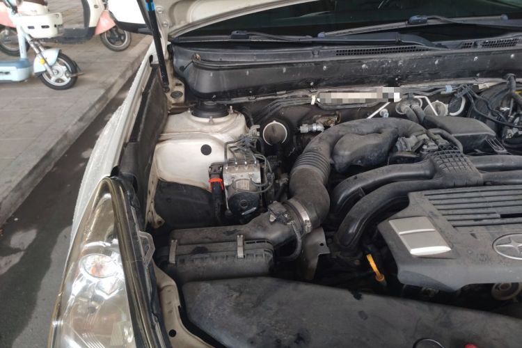 Used Subaru Outback 2013 2.5i Sport Edition Engine Bay Right
