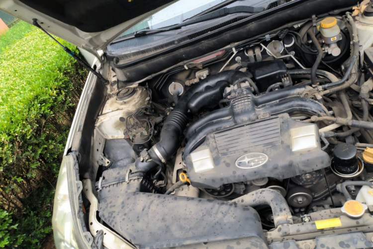 Used Subaru Outback 2013 2.5i Sport Edition Engine Bay Right