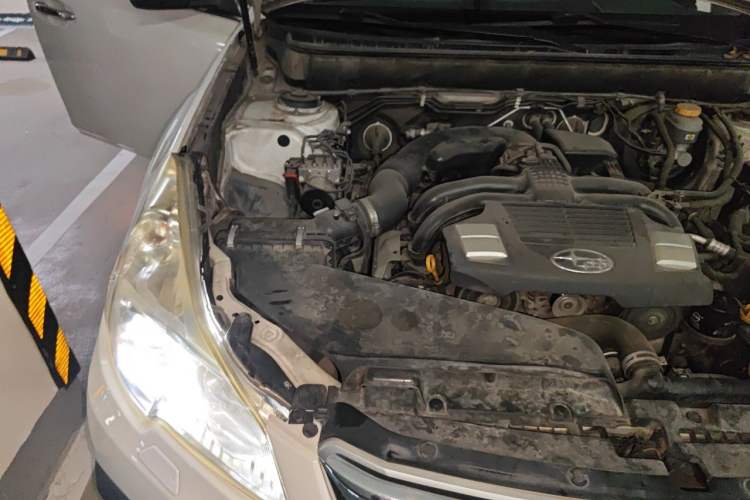 Used Subaru Outback 2013 2.5i Luxury Navigation Edition Engine Bay Right