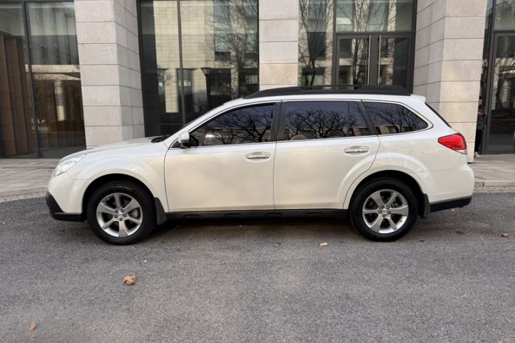 Used Subaru Outback 2013 2.5i Luxury Edition Exterior 3