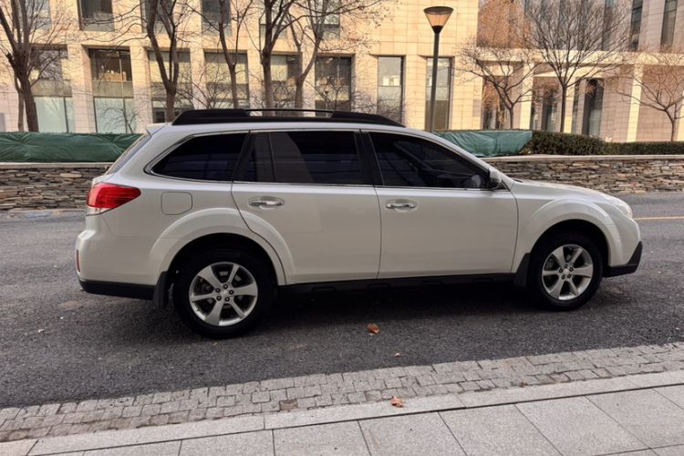 Used Subaru Outback 2013 2.5i Luxury Edition Exterior 4