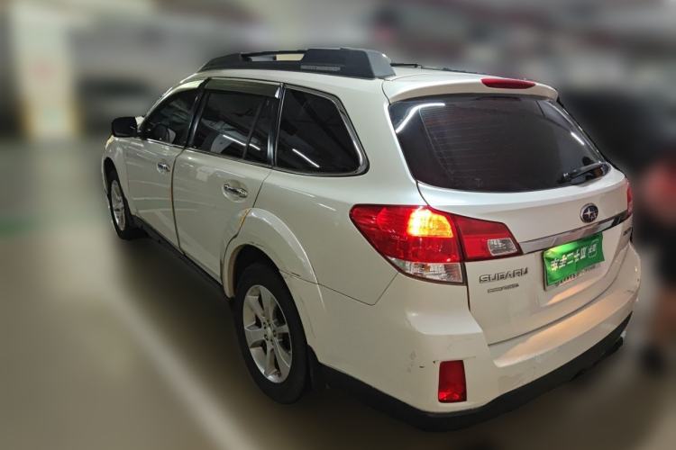 Used Subaru Outback 2013 2.5i Luxury Navigation Edition Rear Left 45 Deg
