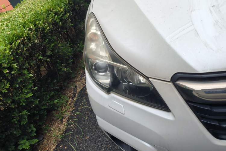 Used Subaru Outback 2013 2.5i Sport Edition Right Front Headlight