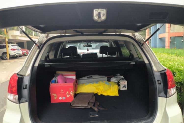 Used Subaru Outback 2013 2.5i Sport Edition Trunk