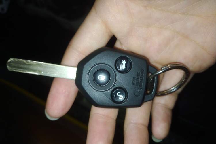 Used Subaru Outback 2013 2.5i Sport Edition Vehicle Key
