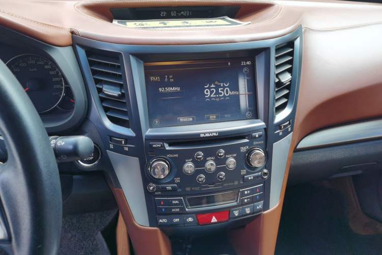 Used Subaru Outback 2014 2.5i Yashang Smart Edition Audio And AC Panel