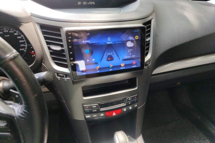 Used Subaru Outback 2014 2.5i Yashang Sport Edition Audio And AC Panel